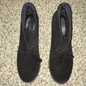 Clarks Indigo lace up booties size 10